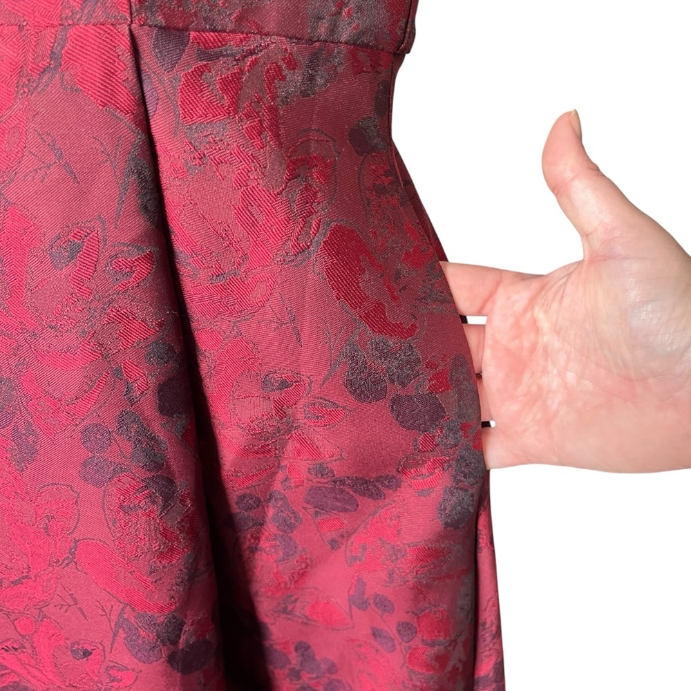 NEW White House Black Market Dress Sleeveless Jacquard Hi Lo Red Holiday Size 8 - Picture 5 of 8